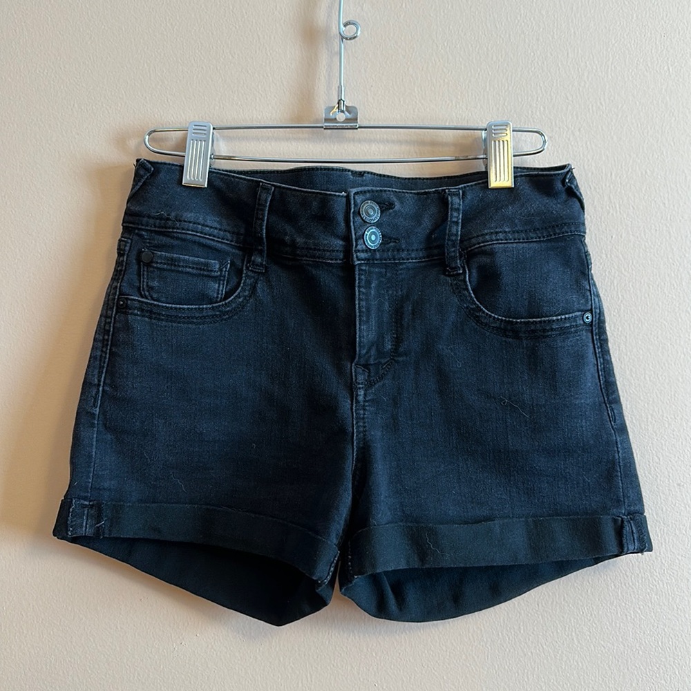 Wallflower jean shorts